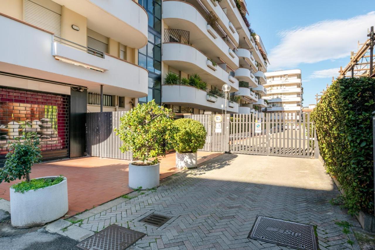 Comfortable Flat With Terraces *