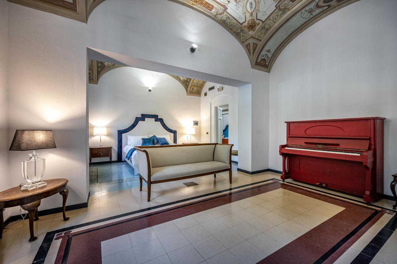 Yid Five Luxury Suites Apt With Secret Garden Appartamento