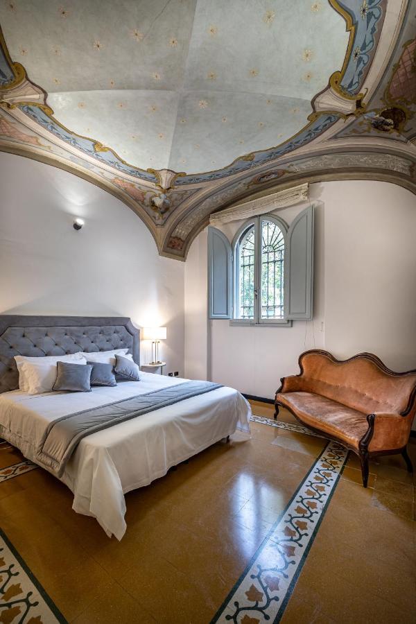 Yid Five Luxury Suites Apt With Secret Garden Appartamento *