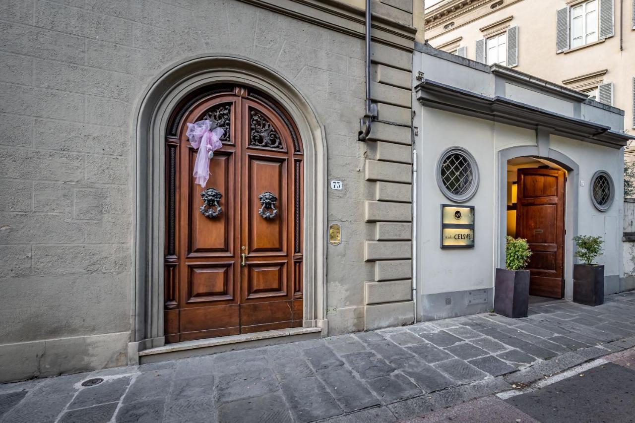 Yid Five Luxury Suites Apt With Secret Garden Firenze