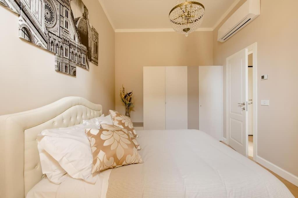 Duomo Luxury With View Apartment