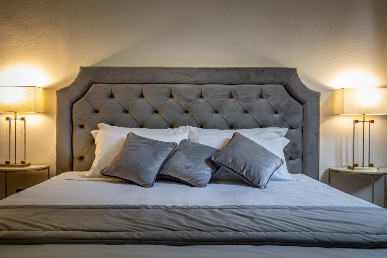 Appartamento Yid Five Luxury Suites Apt With Secret Garden *
