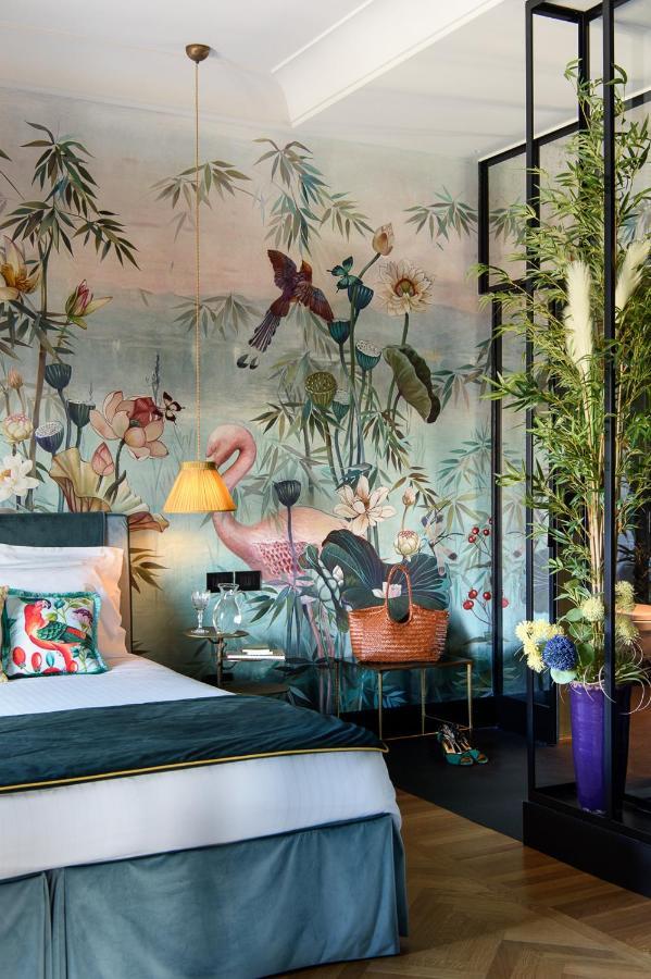 Velona's Jungle Luxury 3* Florence