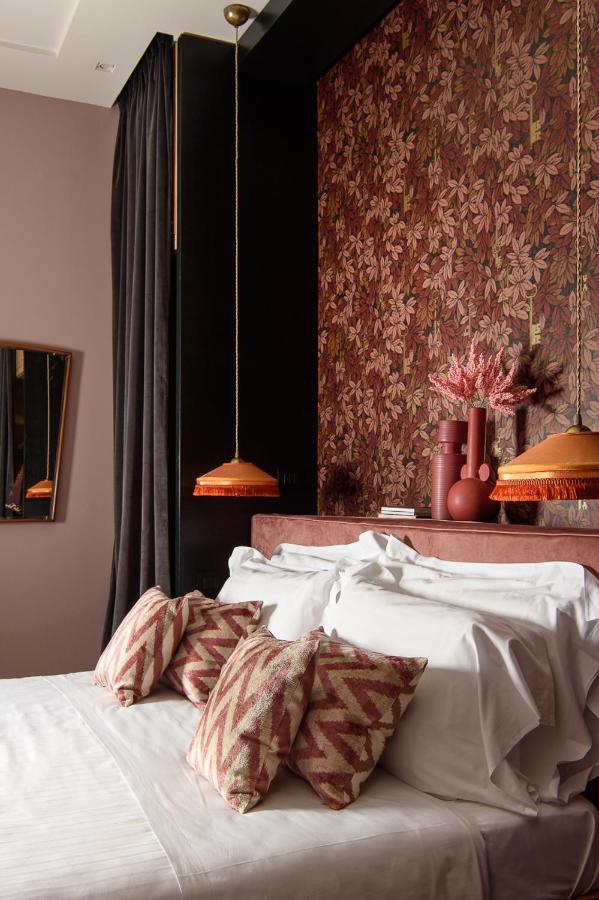 Velona's Jungle Luxury Florence