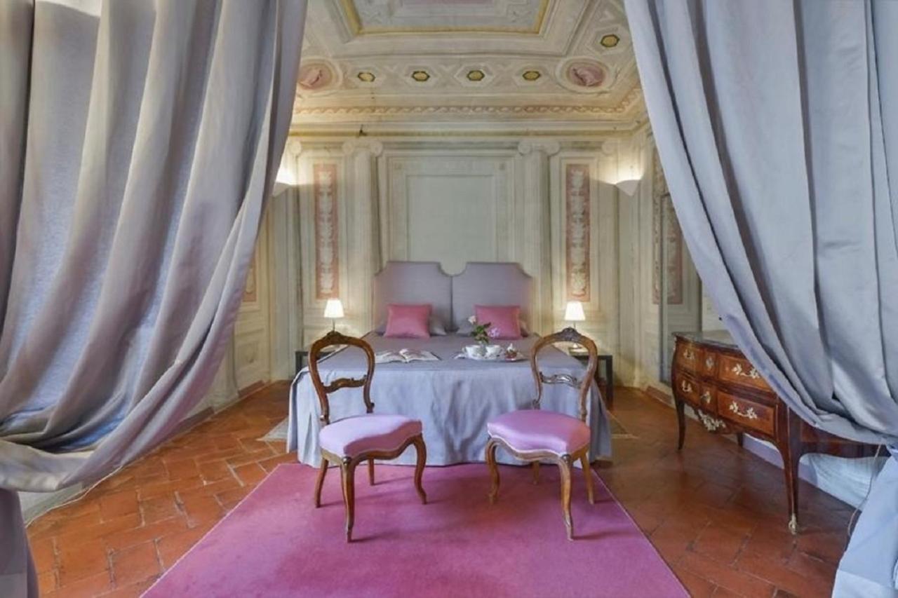 Maggio Frescoes By Vacavilla *