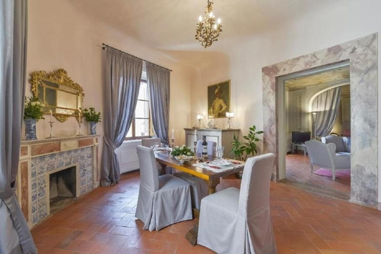Maggio Frescoes By Vacavilla *