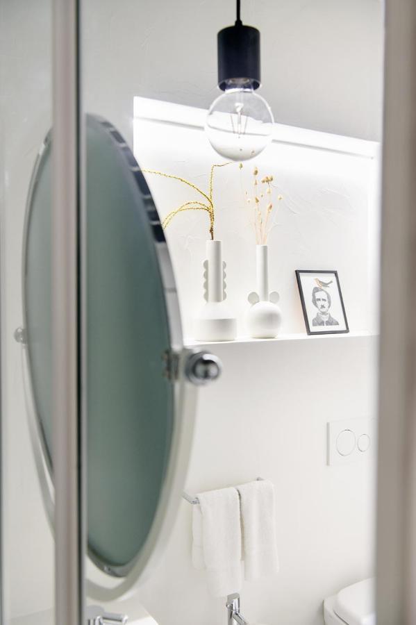 Velona's Jungle Luxury