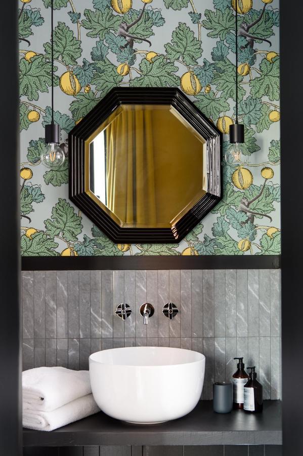Velona's Jungle Luxury Bed & Breakfast Florence