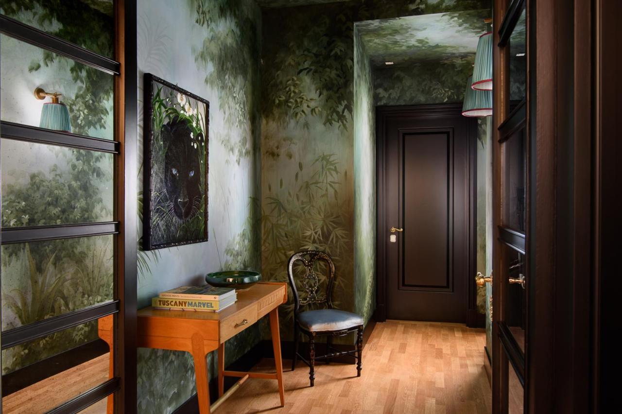 Velona's Jungle Luxury Bed & Breakfast Florence