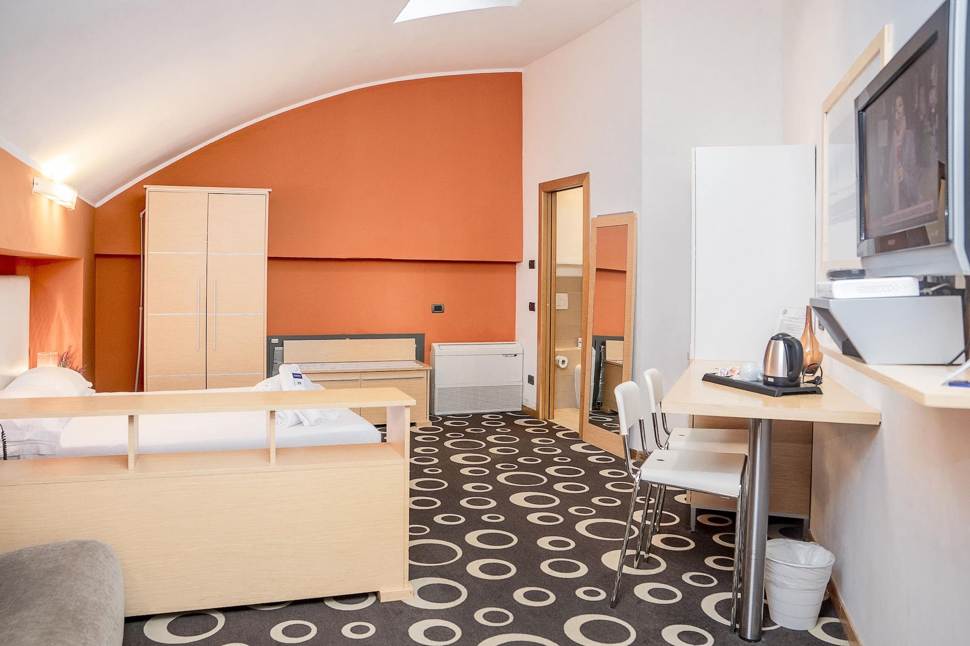 Ih Select Hotel
