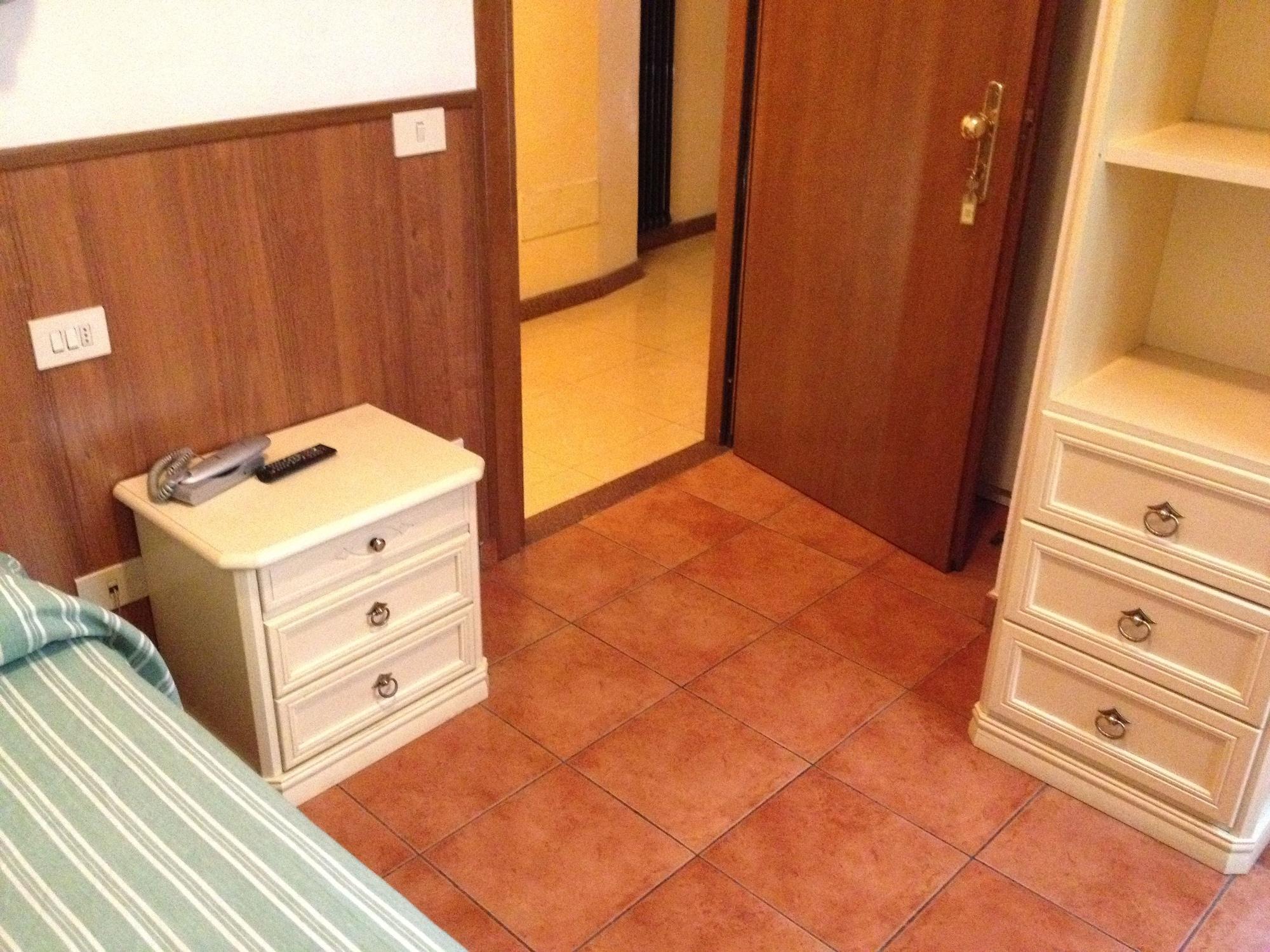 Hotel Sonia *