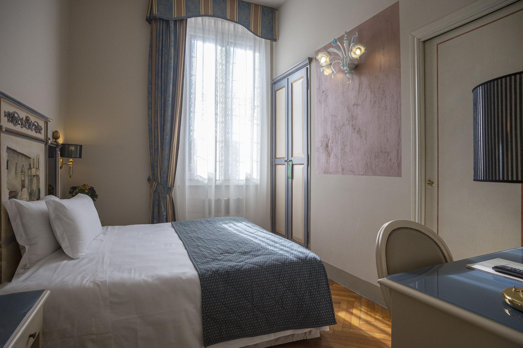 Donatello Hotel 3*