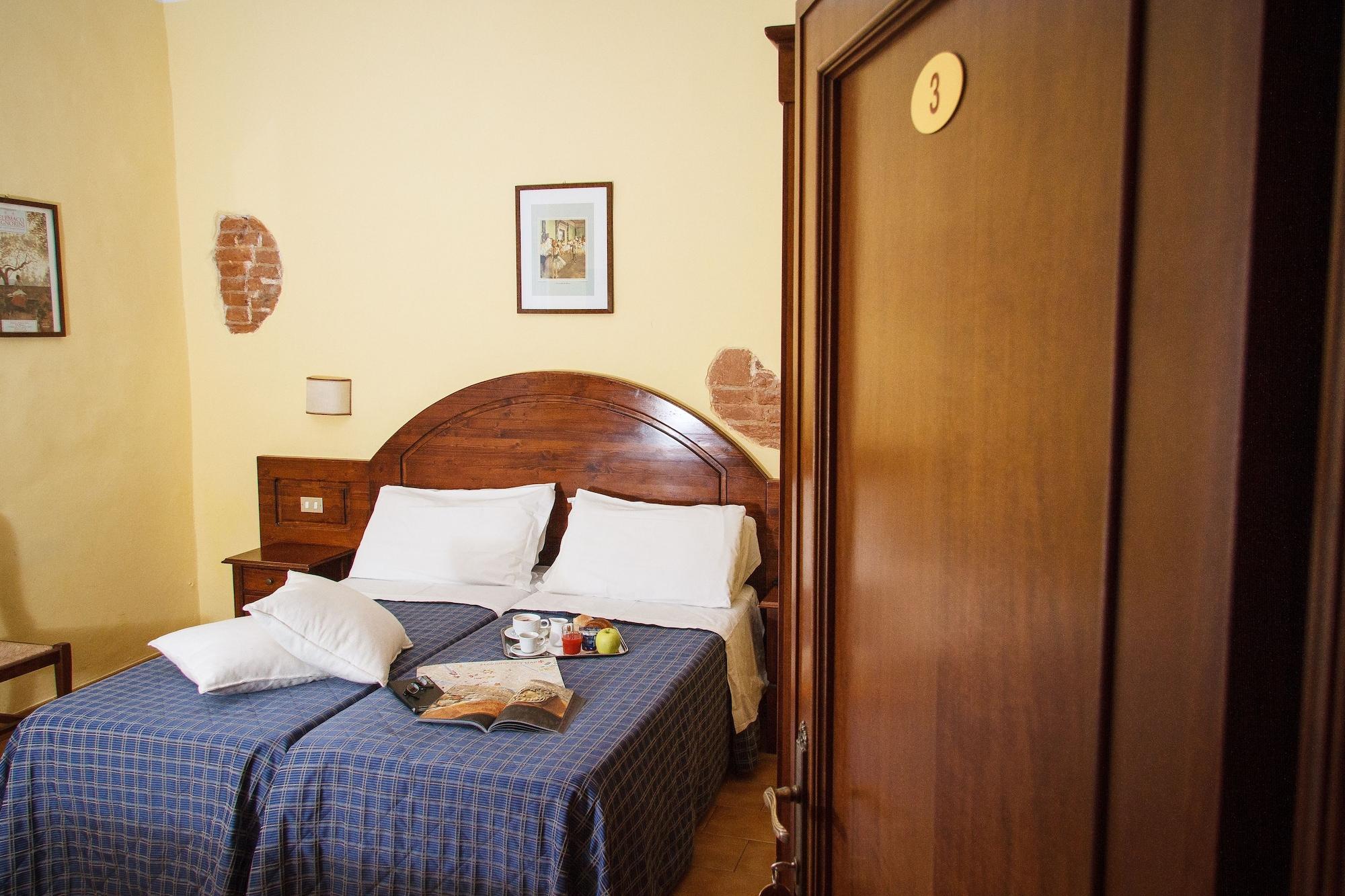 Nizza Hotel 3*