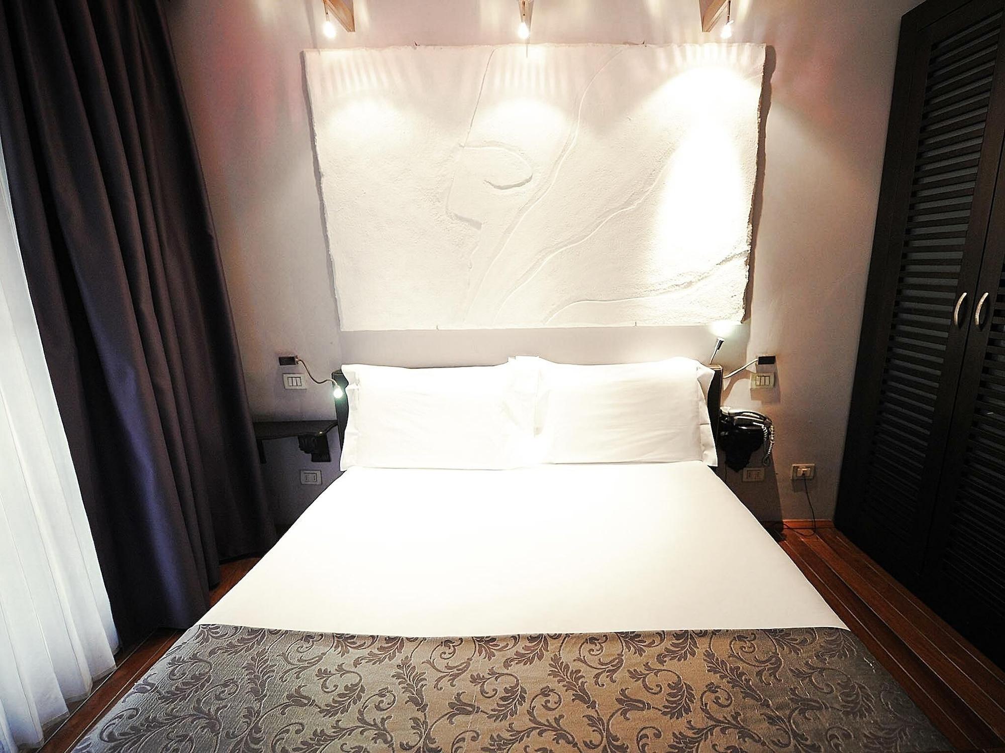 Borghese Palace Art Hotel