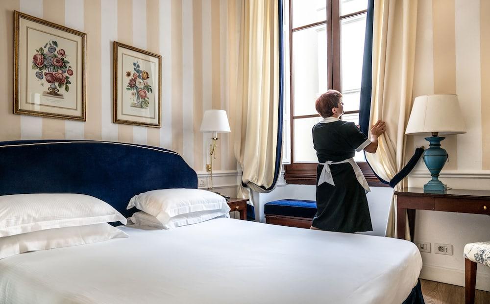 Hotel Fh55 Calzaiuoli 4*