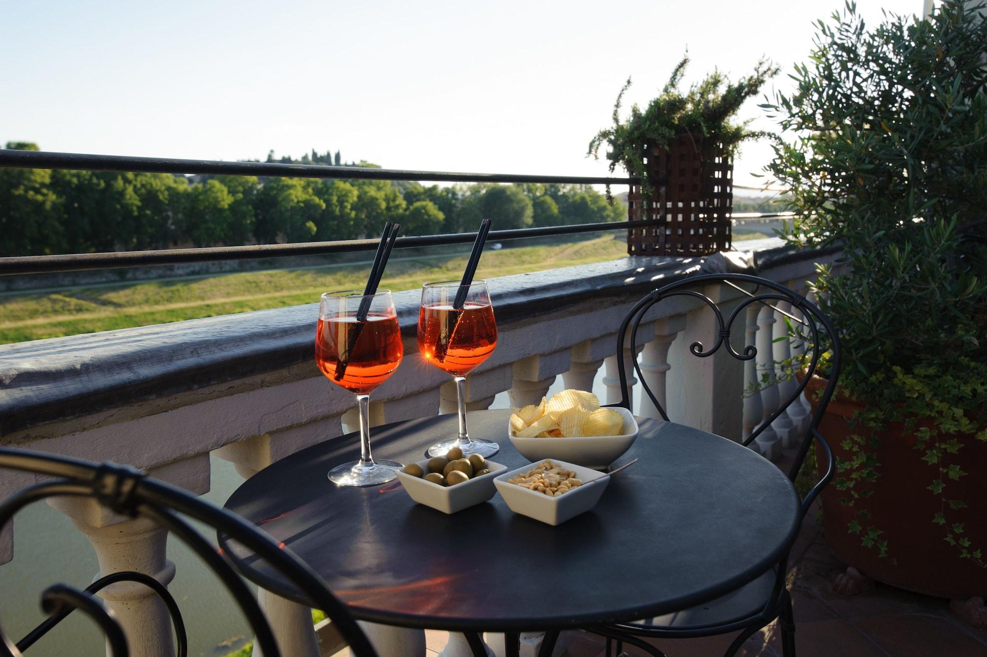 Lungarno Vespucci 50 Hotel 4*