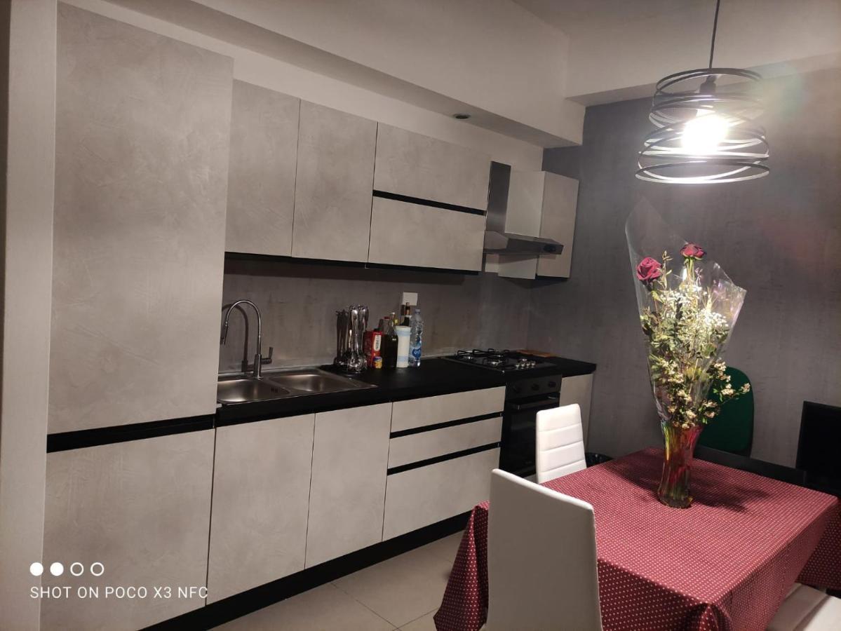 Apartment Ricky-lerua *