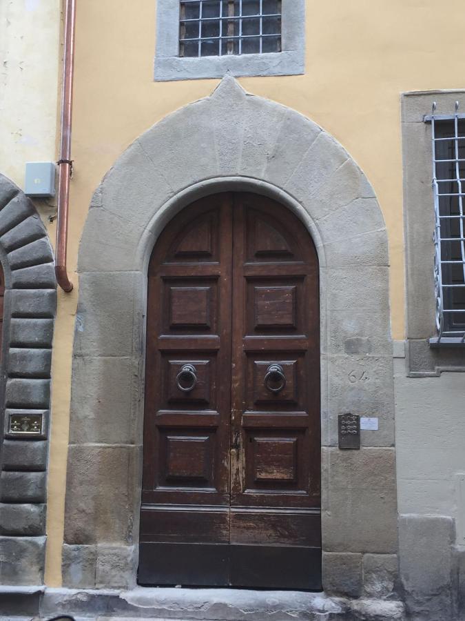 Hand Decorated House With Court Appartamento Firenze