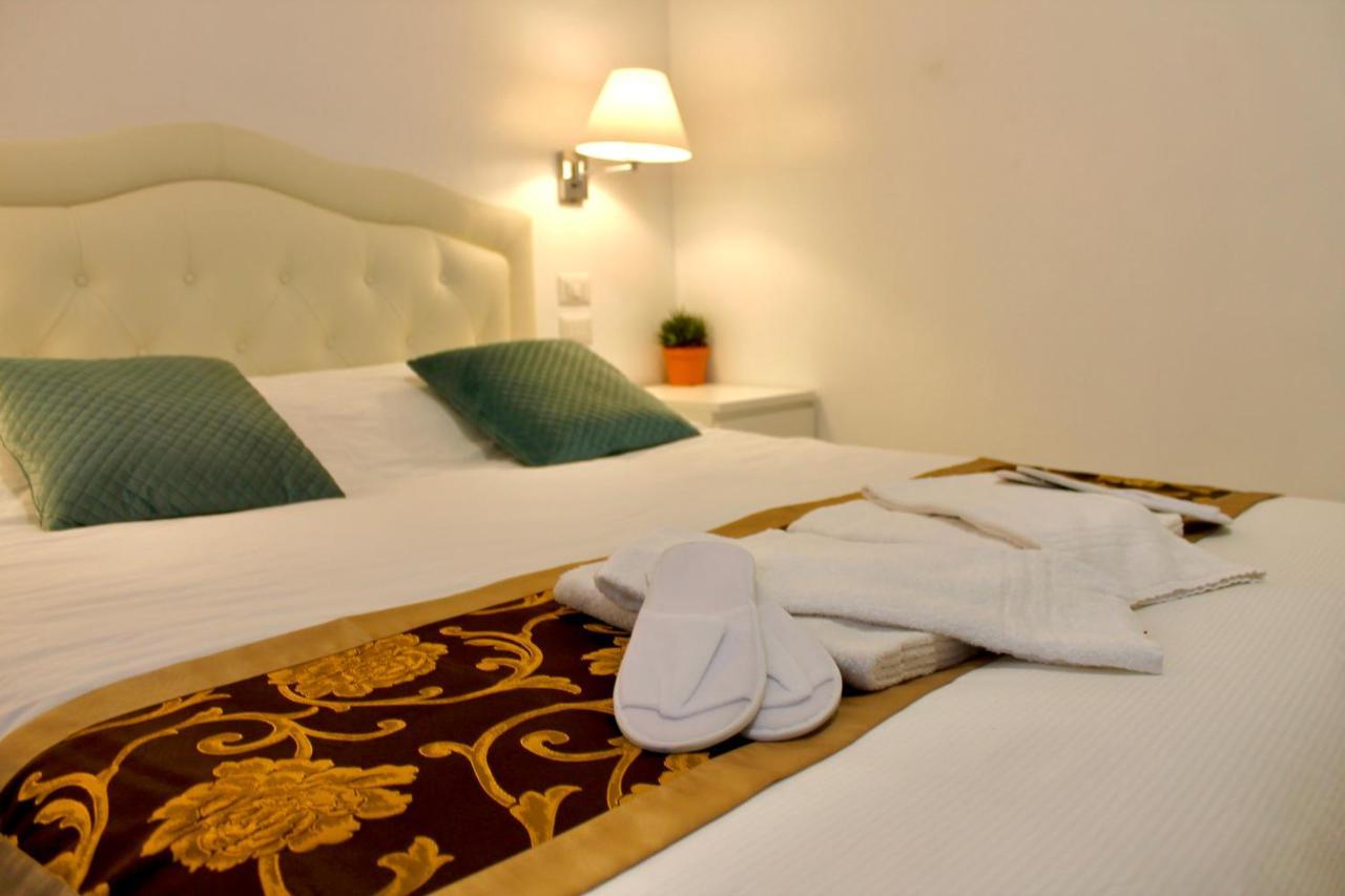 900 Toscana 2* Florence