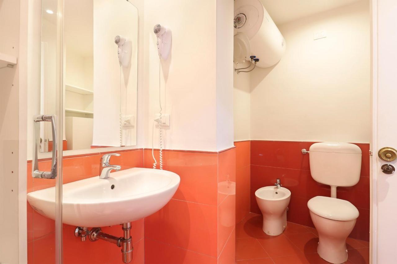Little Gem Located Near Duomo-hosted By Sweetstay Apartment *