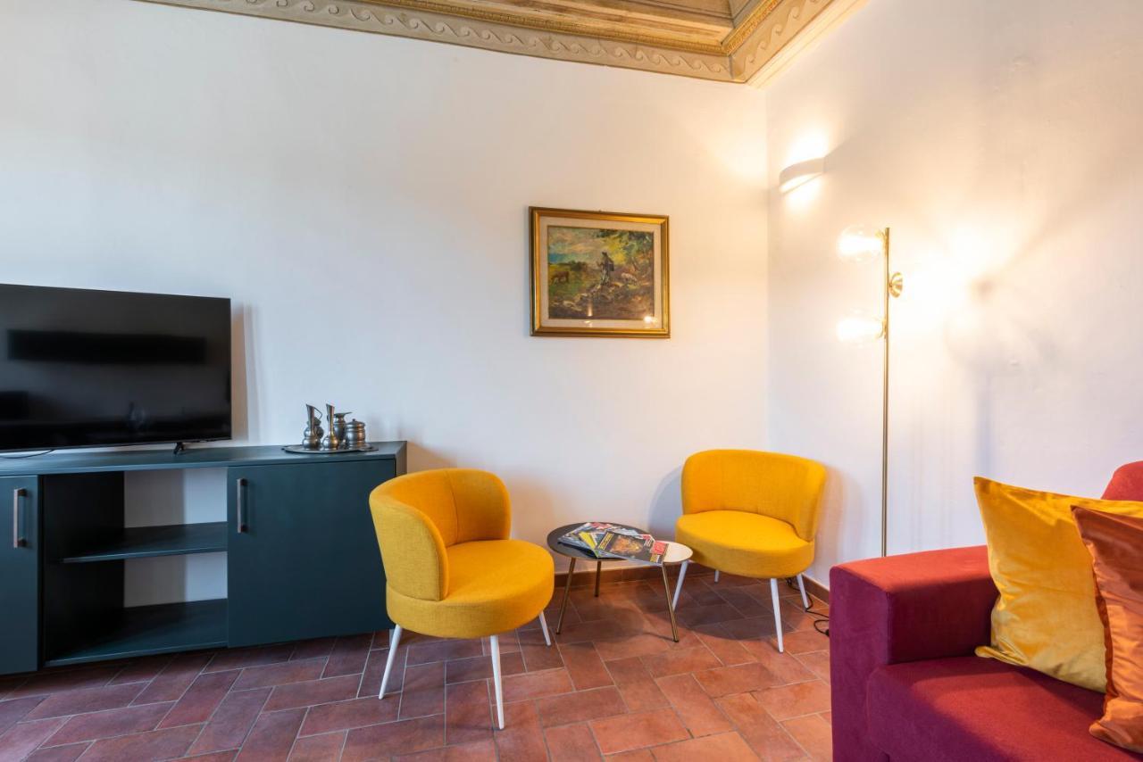 Santa Croce Palace By Mmega
