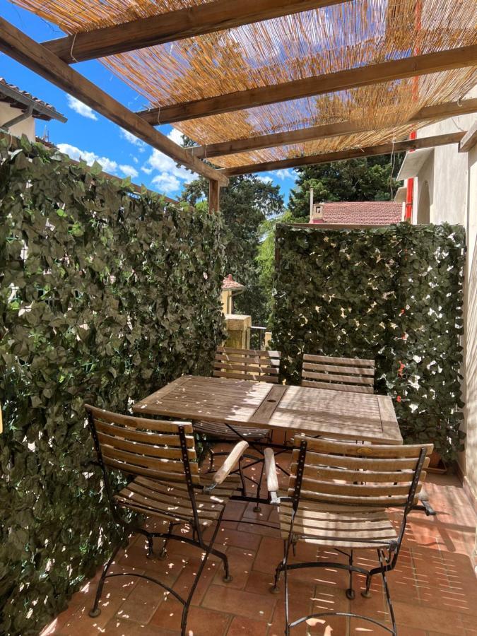 Apartment Elegant And Historic 3-bedroom In Center -by Likehomeflorence Florence