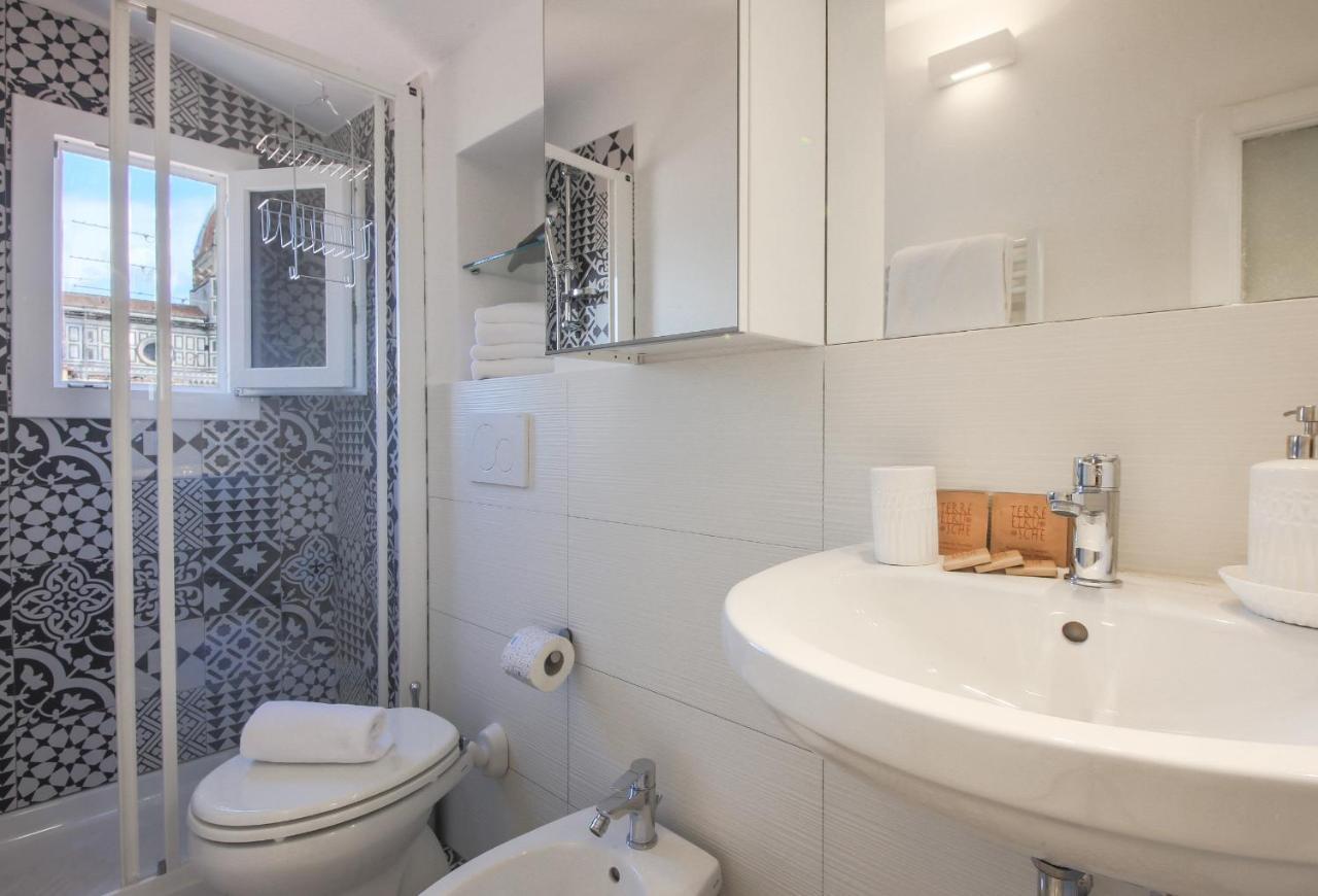 - Florentine Skyline Apartment