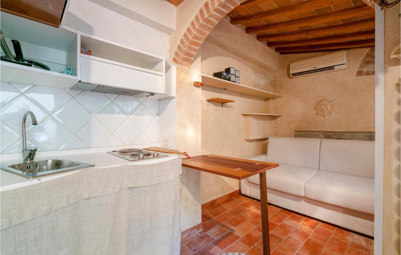 Amazing In With Kitchen Apartment