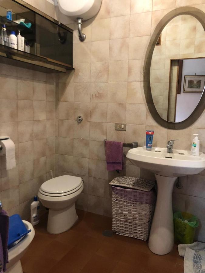 Alloggio in famiglia Solo Traveller Bedroom In Homestays Center