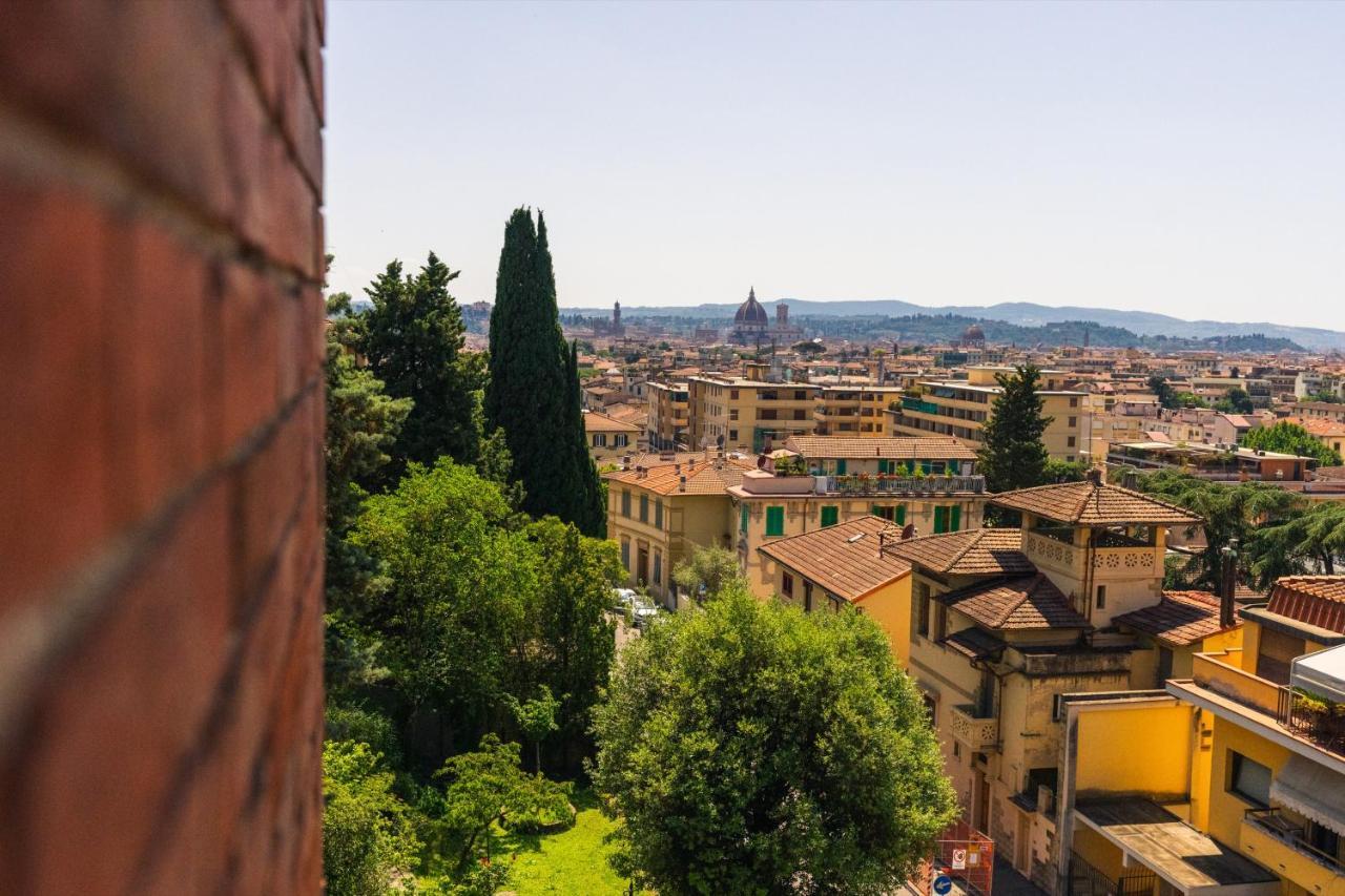 Attico In Storica - Dolcevita Apartment