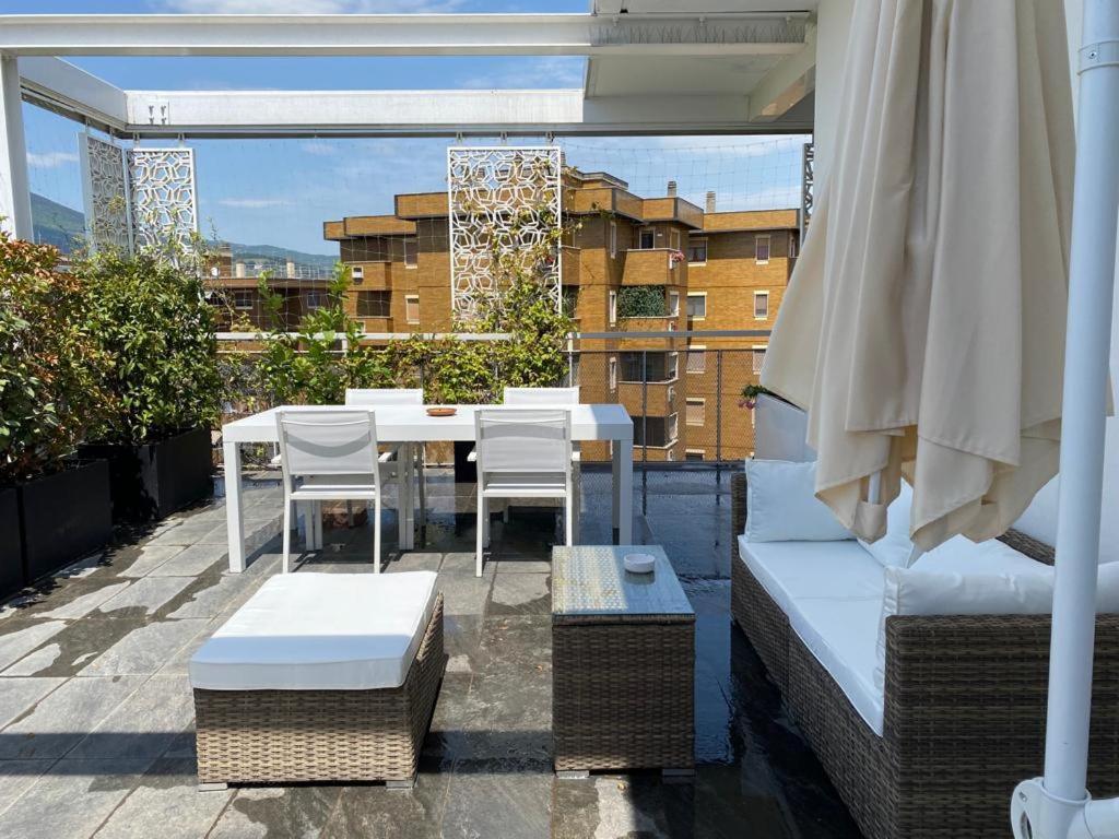 Attico Incantevole Con Terrazza Panoramica Appartamento