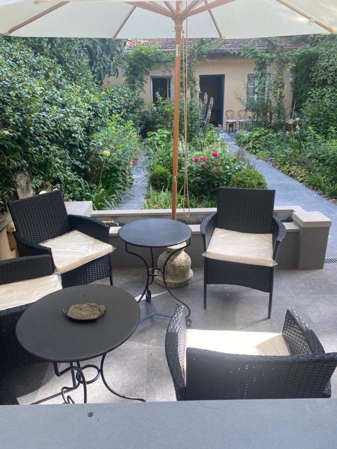 Charming Apt In San Frediano Florence