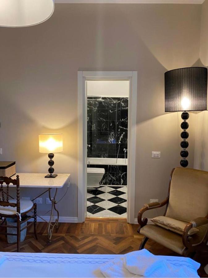 Charming Apt In San Frediano