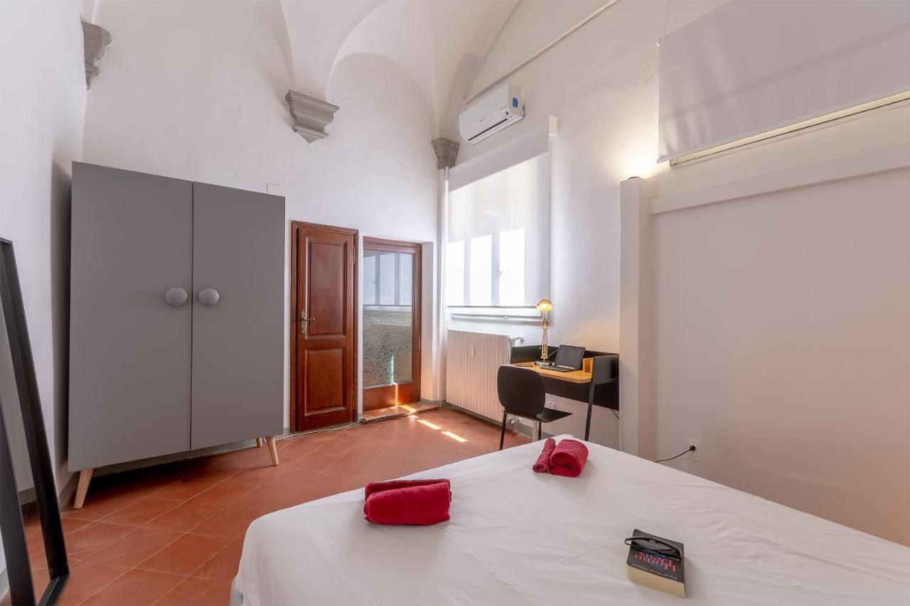 Ground Floor With Patio-ghibellina 65 *