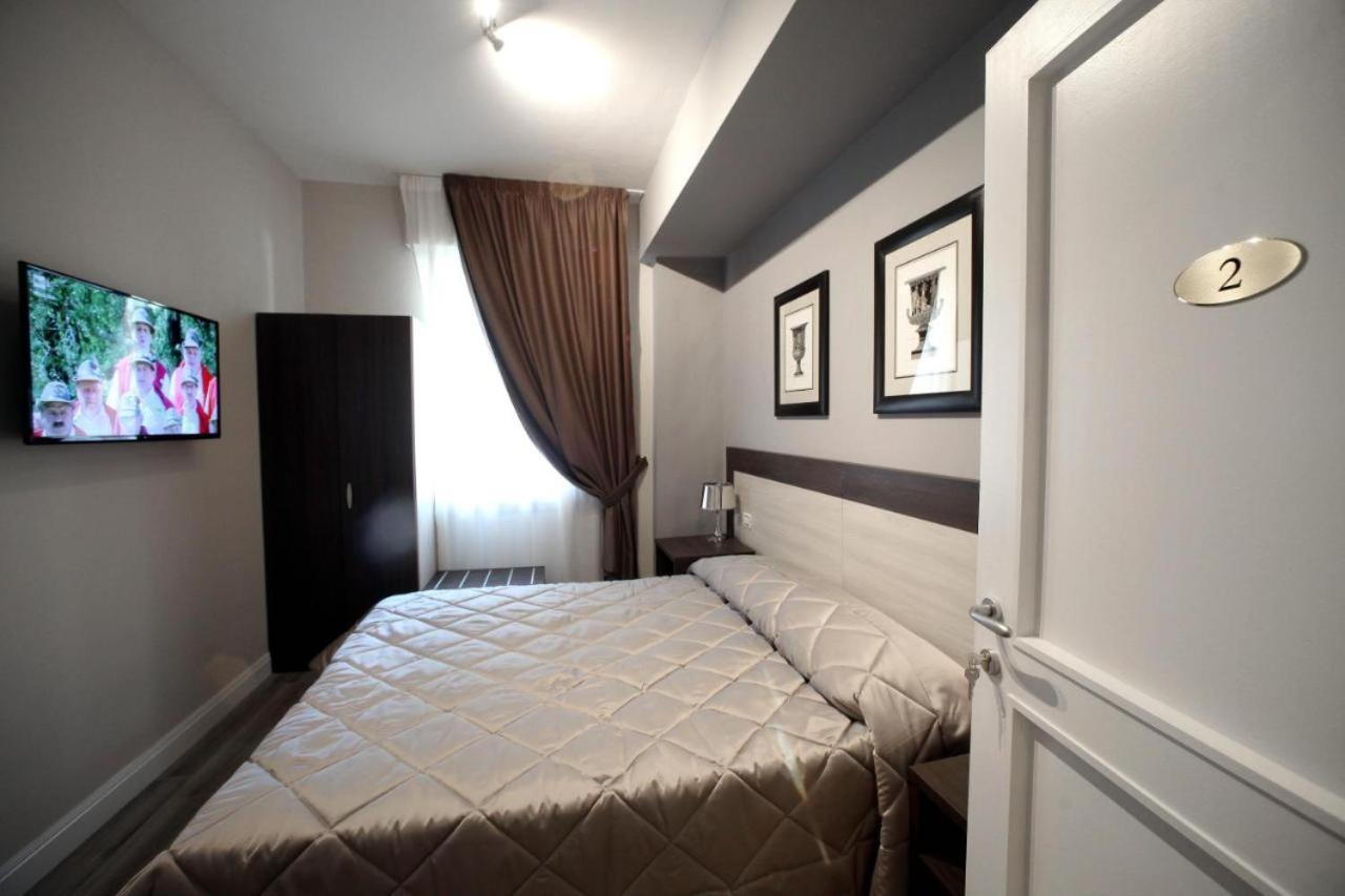Guest house Rooms67 *