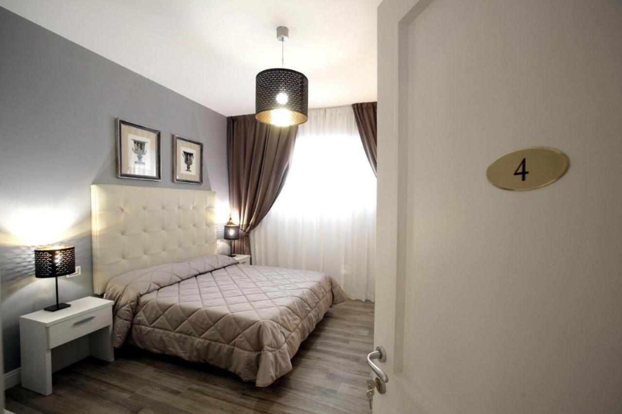 Guest house Rooms67 *