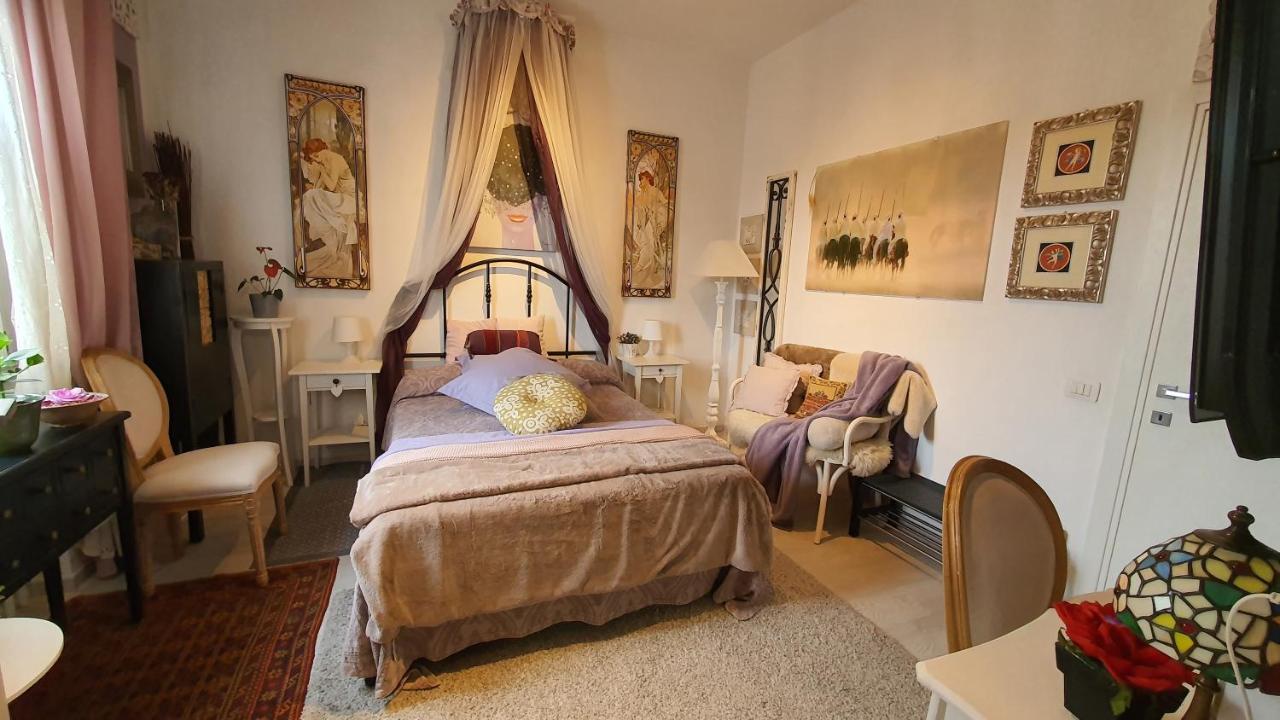 Holidays In * Florence