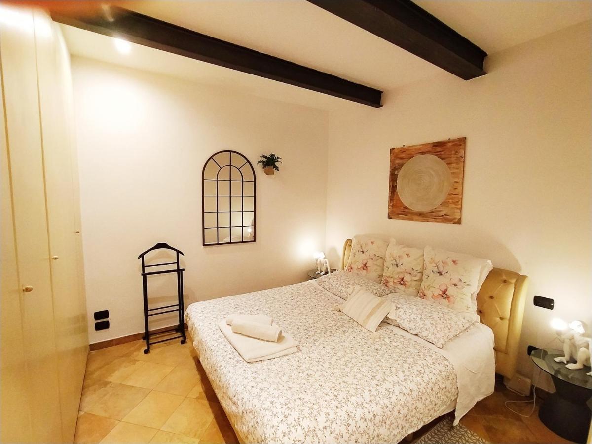 Nadia's Lovely - With Private Garden And Jacuzzi Appartamento Firenze