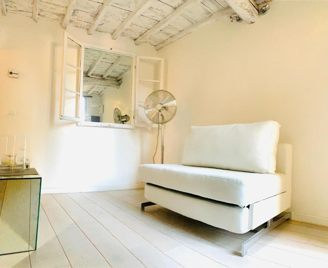 Oro Blanco Florence