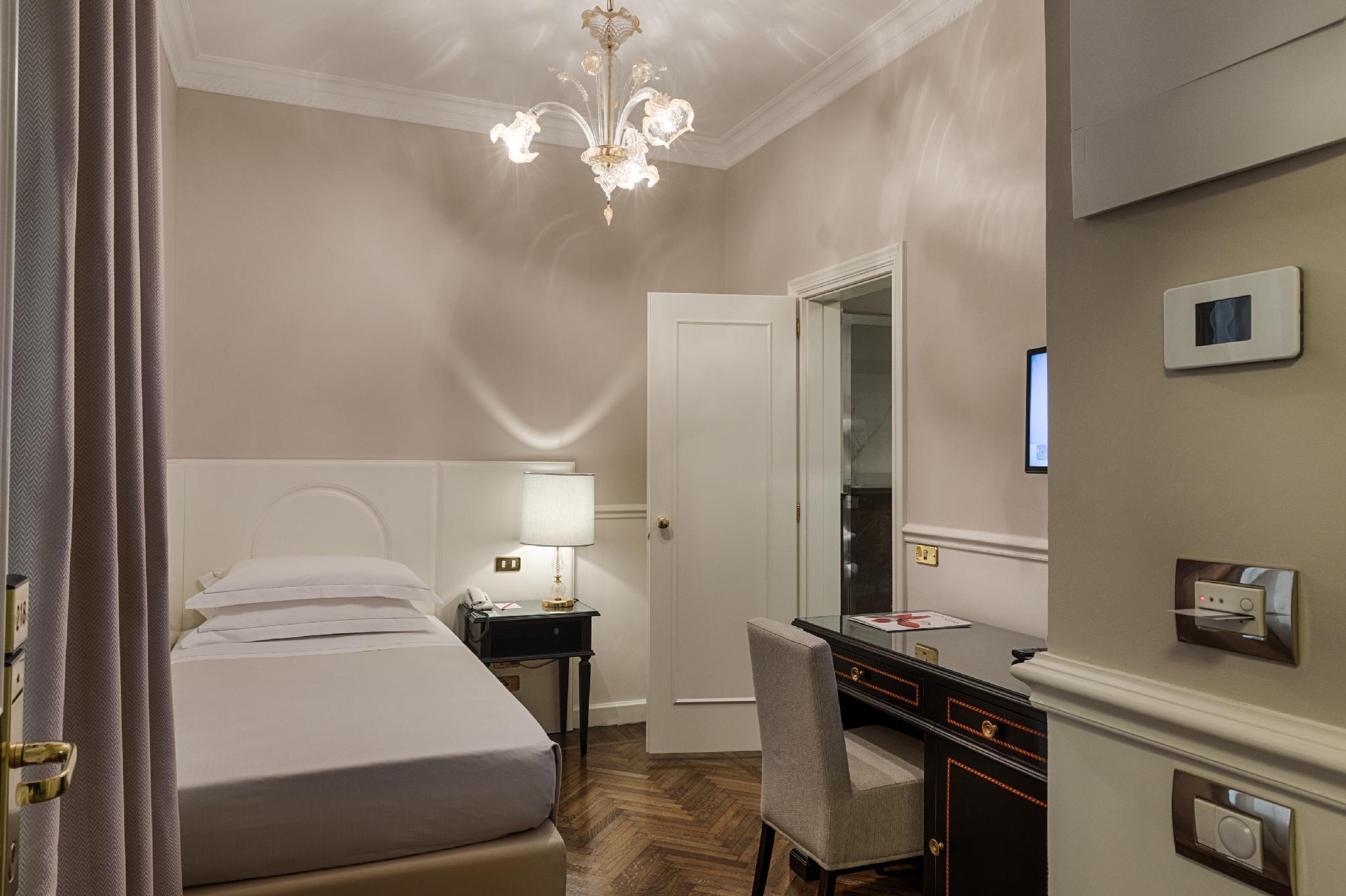 Plaza Lucchesi Hotel