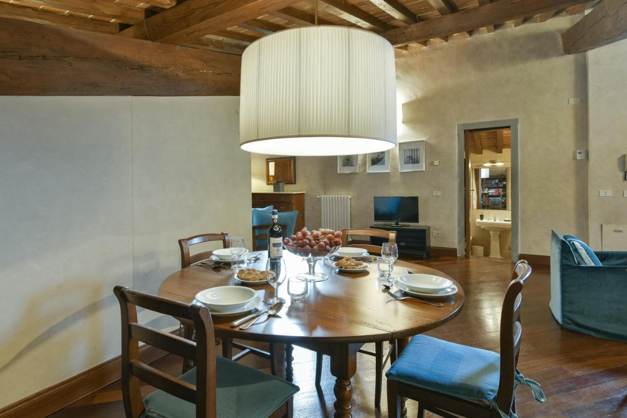 Tiepolo Romantic Penthouse In The Oltrarno *