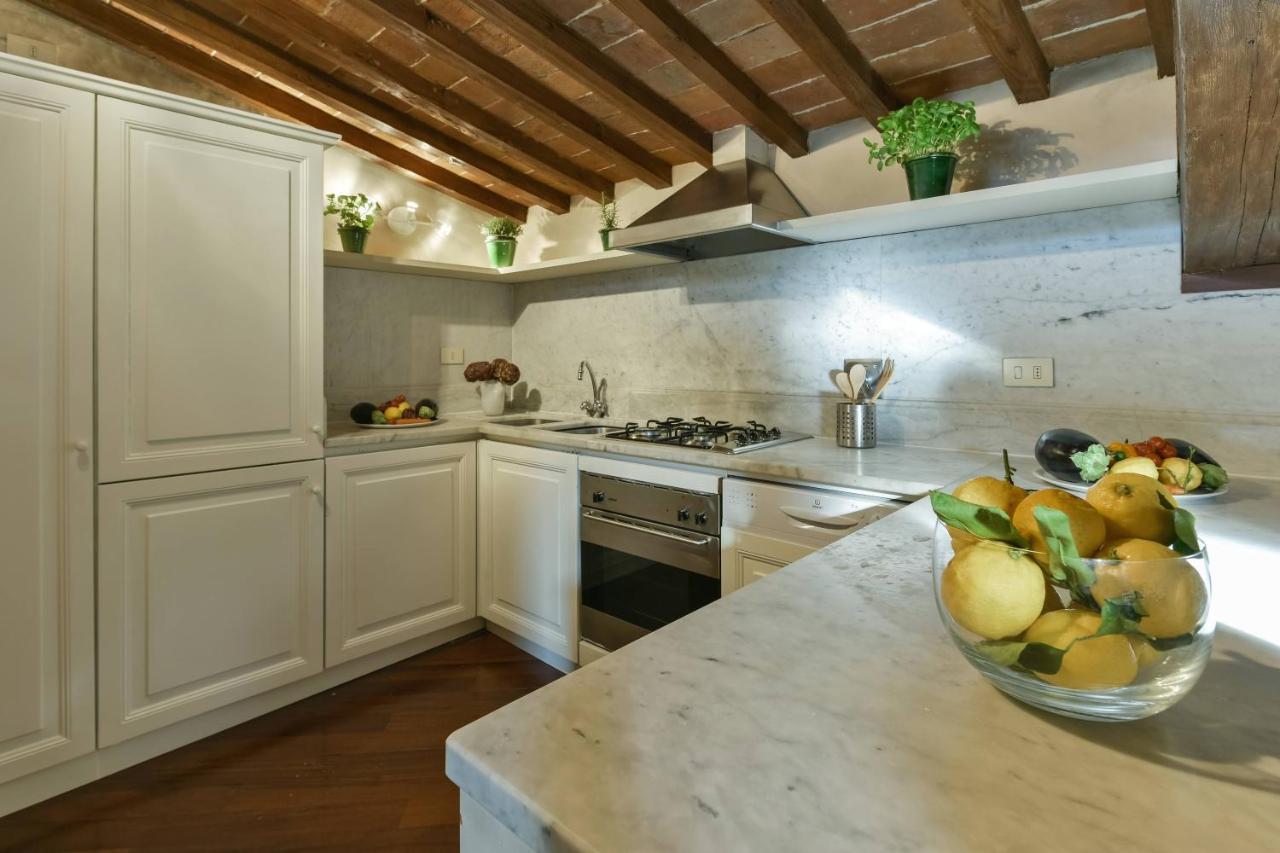 Apartment Tiepolo Romantic Penthouse In The Oltrarno
