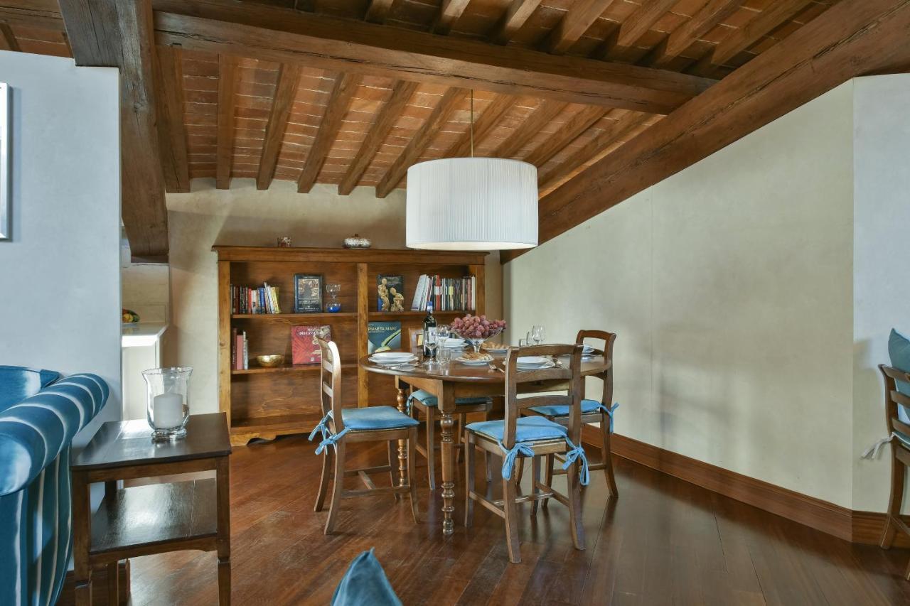 Apartment Tiepolo Romantic Penthouse In The Oltrarno Florence