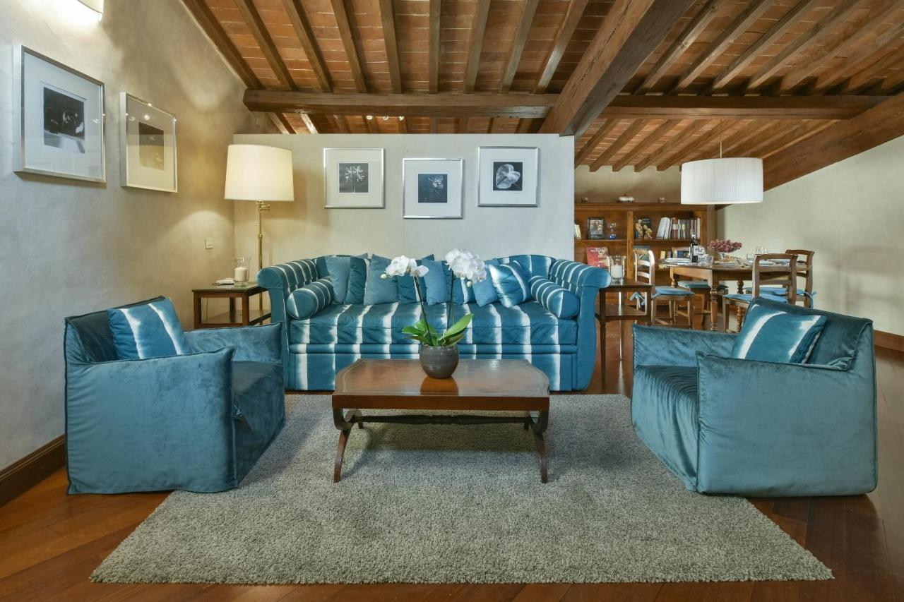 Apartment Tiepolo Romantic Penthouse In The Oltrarno