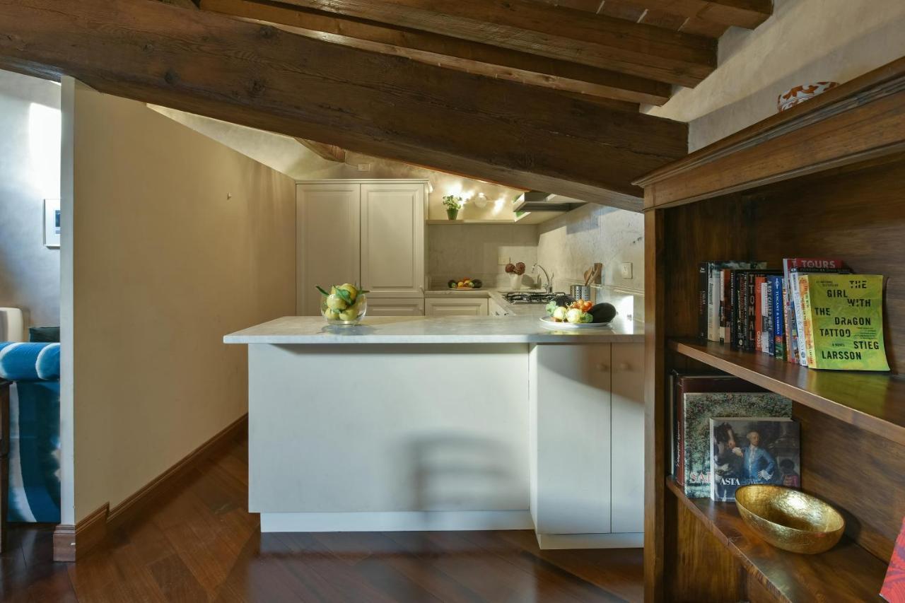 Apartment Tiepolo Romantic Penthouse In The Oltrarno *