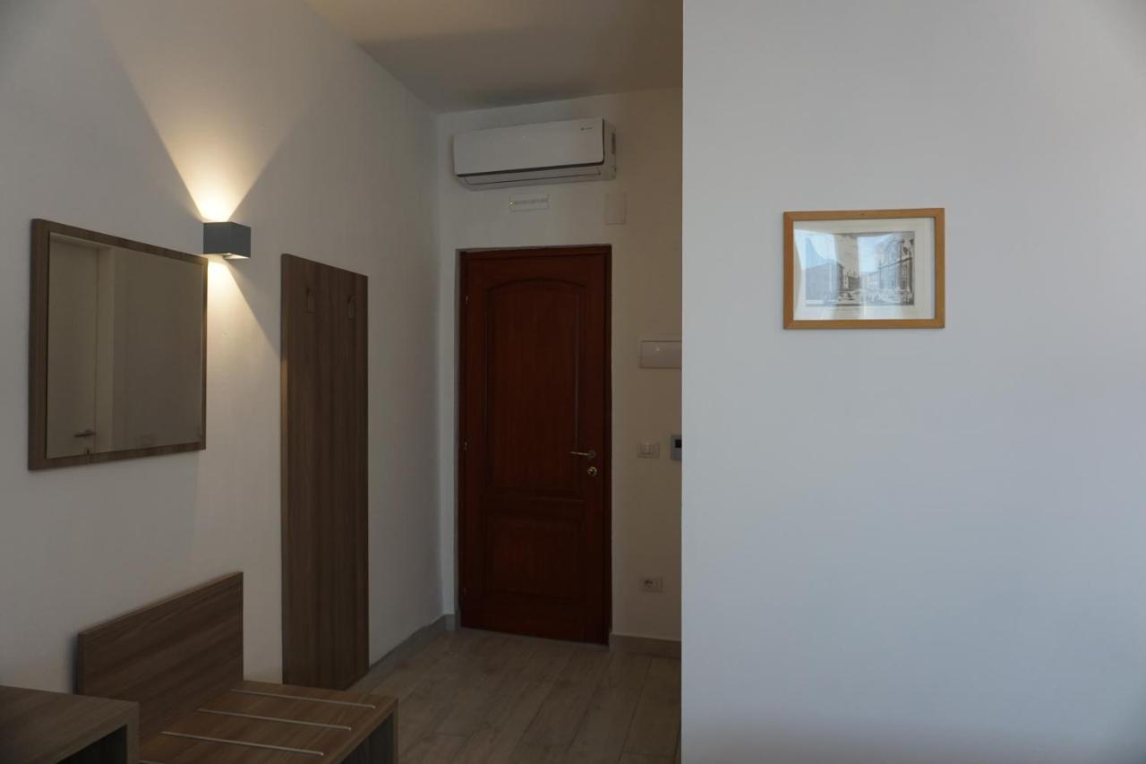 Guest house Holiday Rooms