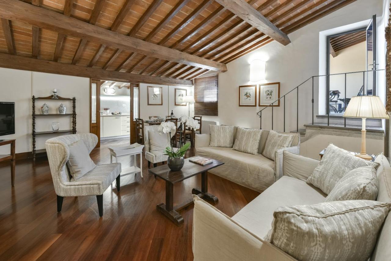 Apartment Buonarroti Big With Terrace In Oltrarno *