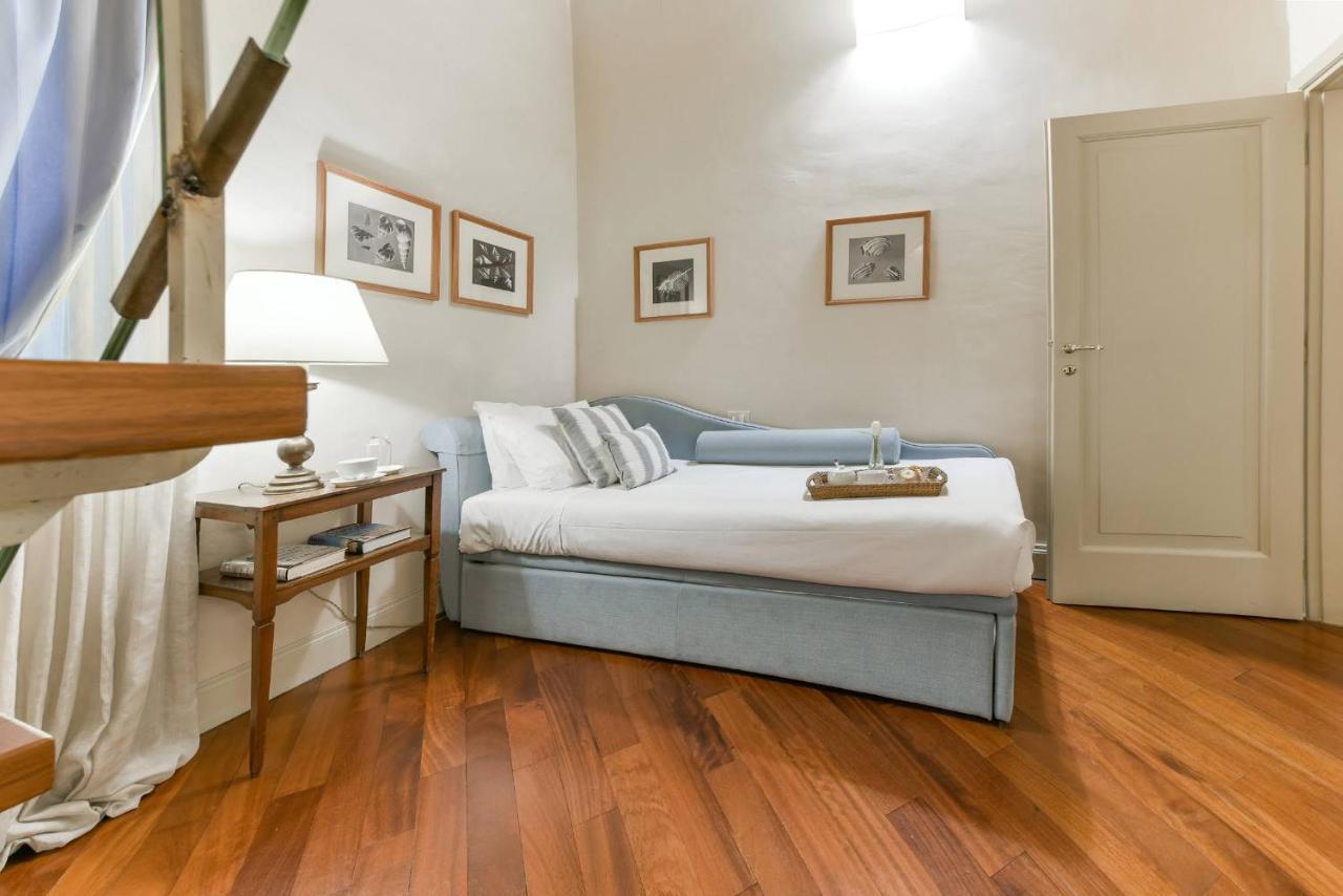 Apartment Pontormo With Fireplace In Oltrarno