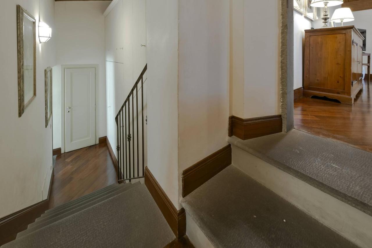 Apartment Buonarroti Big With Terrace In Oltrarno Florence