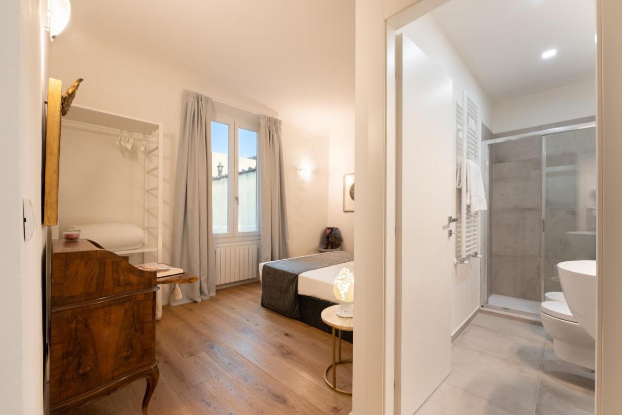 Accademia - Flo Florence